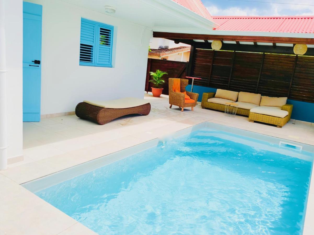 Location Maison Bleue Avec Piscine Privative Au Carbet Martinique 르 카르베 외부 사진