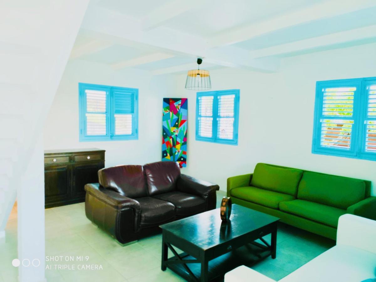 Location Maison Bleue Avec Piscine Privative Au Carbet Martinique 르 카르베 외부 사진